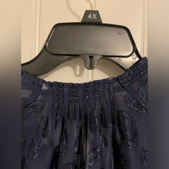 *NWT* Simply Vera Animal Pattern V-neck SleevelessTop Women's Sz XS Navy Burnout - Picture 7 of 11